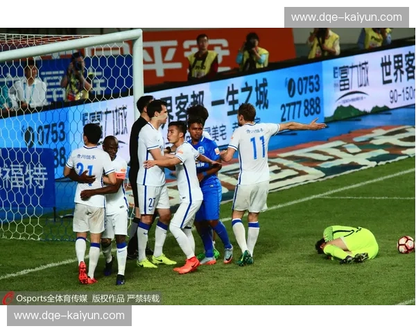 广州德比：富力与恒丰的爱恨情仇，绿茵场上的荣耀与梦想